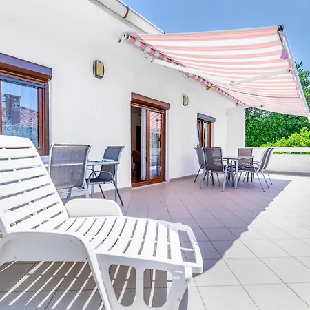 Anny Sunny Apartman Baška