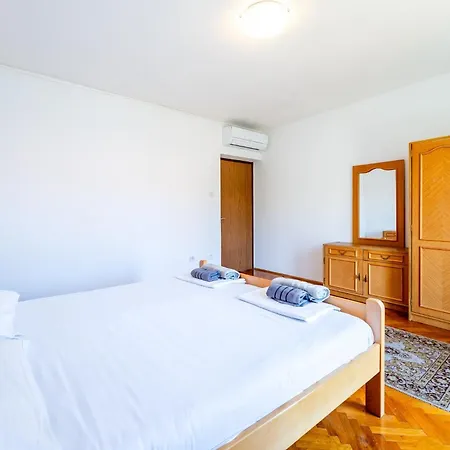 Anny Sunny * Baška