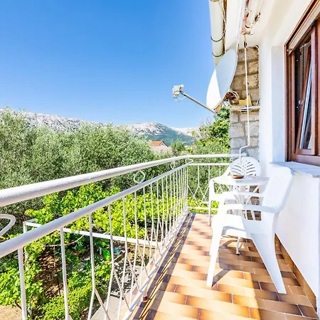 Anny Sunny Baška