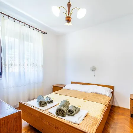 Anny Sunny * Baška